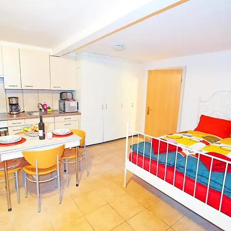 Sunny Day Holiday Apartment Unterseen Exterior foto